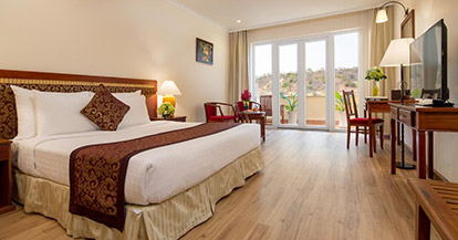  Deluxe Double or Twin Room with Mountain View