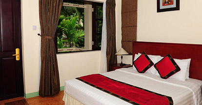 Bungalow, Garden View
