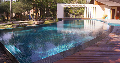  Deluxe Pool View Room