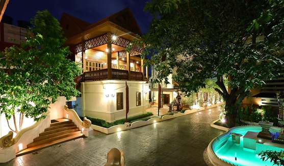 De Naga Hotel