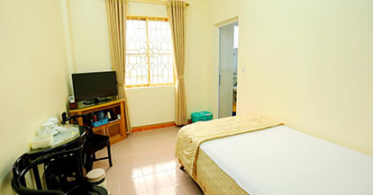  Single Room with Private Bathroom