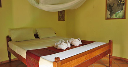  Bungalow with Double Bed and Fan