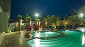 Yeak Loam Hotel