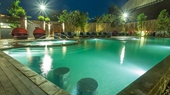 Yeak Loam Hotel