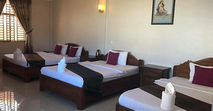  Family Room (6 Adults)