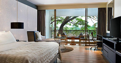  Deluxe River View, Guest room, 1 King, River view, Balcony