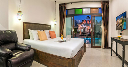  Deluxe Double Room with Pool Access