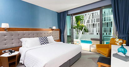  Deluxe Pool Facing Room