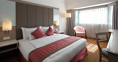  Club King Room City View with Club Access